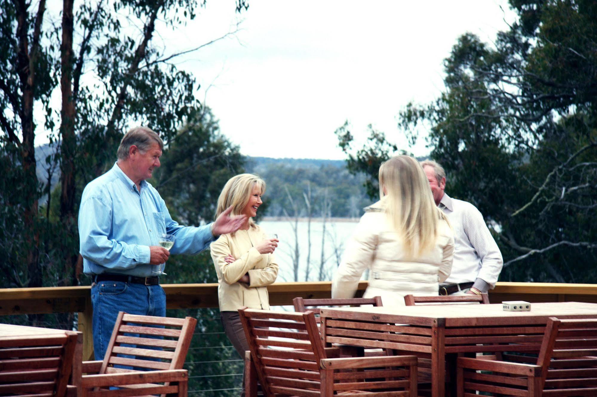 Blue Lake Lodge Steppes Екстер'єр фото